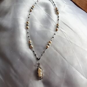 Chic Pearl and Silver Necklace